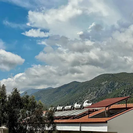 Centre - The Rush Apart-2 *